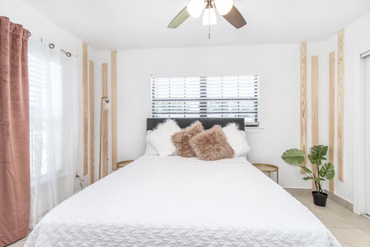 6 Bedroom Bucs Airport Mall Beach Wifi Tampa Exterior photo
